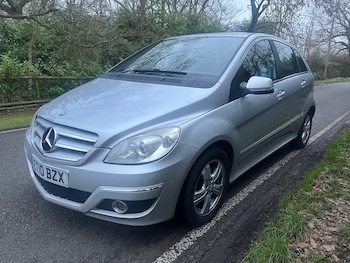 Used Mercedes-Benz B Class 2010 for sale - 77035786: Photo