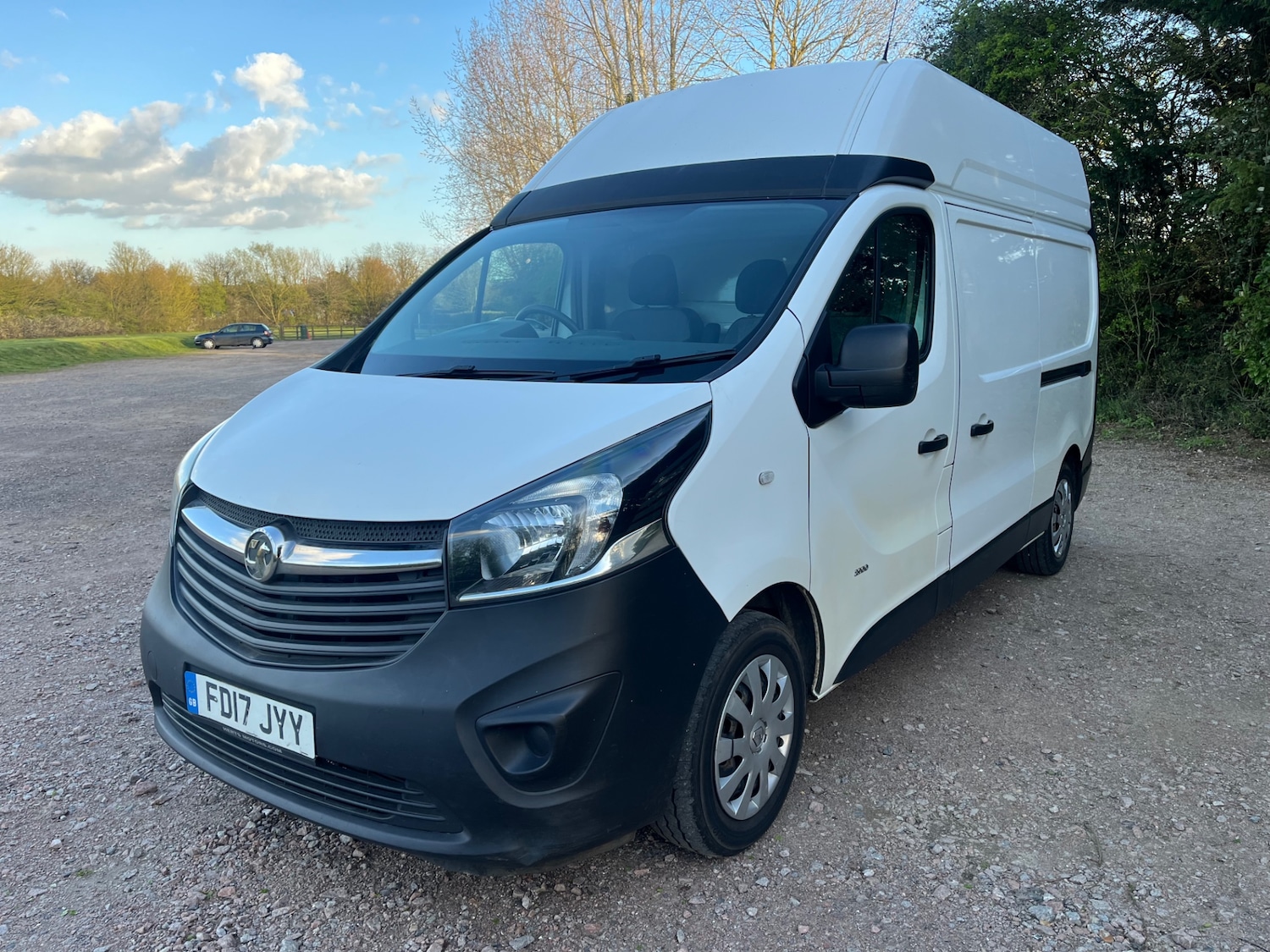 Used Vauxhall Vivaro 2017 for sale - 78055717: Photo 3