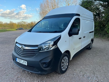 Used Vauxhall Vivaro 2017 for sale - 78055717: Photo