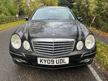 Used Mercedes-Benz E Class 2009 for sale - 76416199: Photo