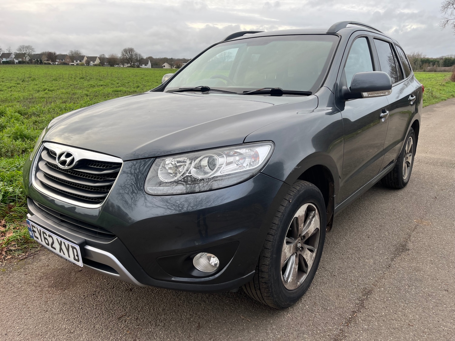 Used Hyundai Santa Fe 2012 for sale - 76971174: Photo 3