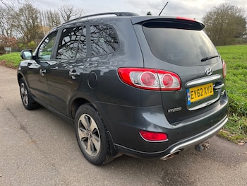 Used Hyundai Santa Fe 2012 for sale - 76971174: Photo