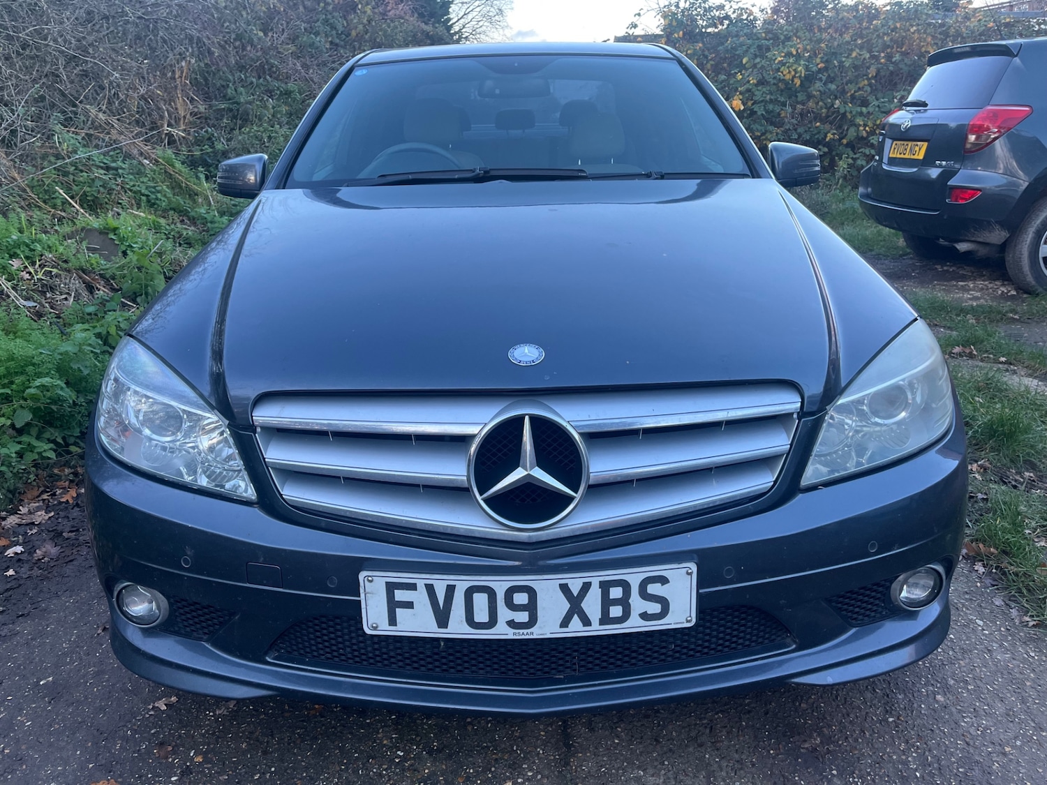 Used Mercedes-Benz C Class 2009 for sale - 76909604: Photo 2