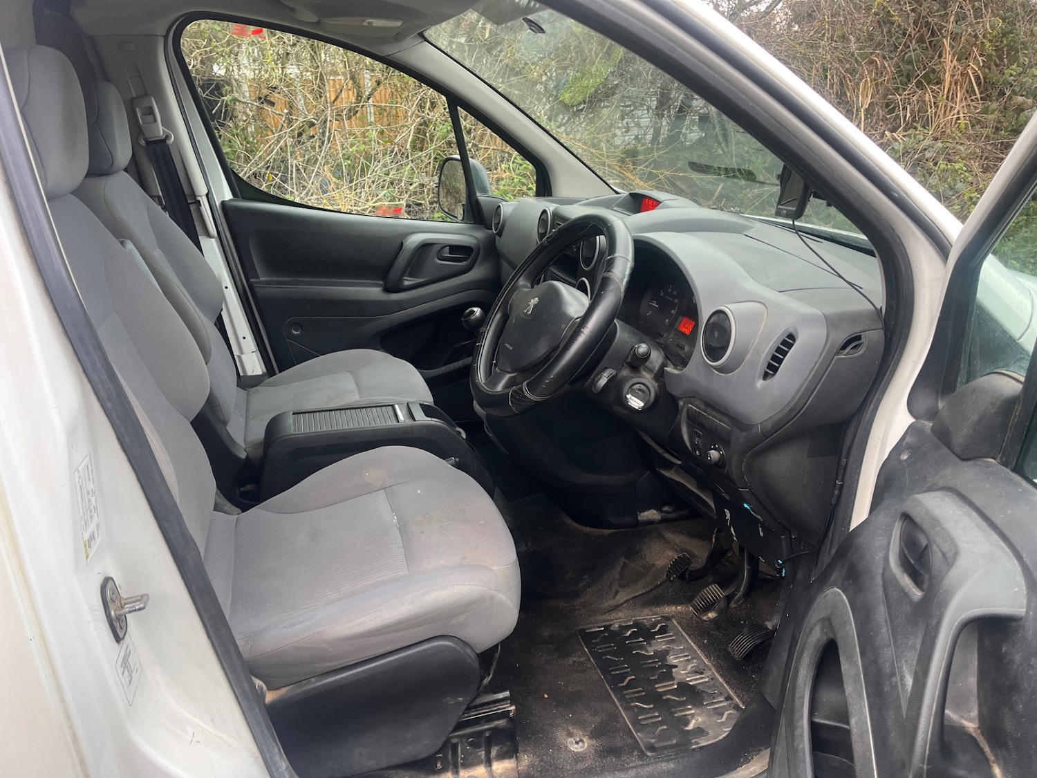 Used Peugeot Partner 2013 for sale - 77168739: Photo 7