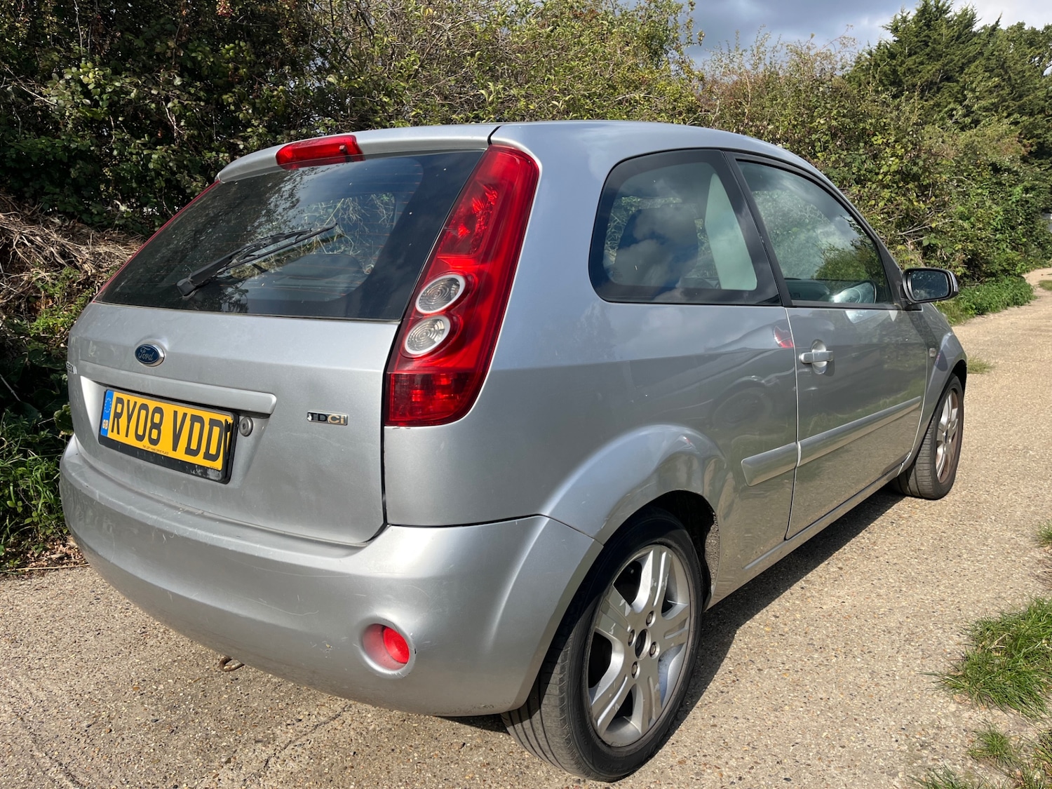 Used Ford Fiesta 2014 for sale - 76080250: Photo 6