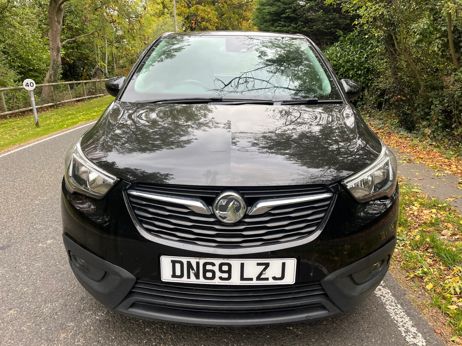 Used Vauxhall Crossland X 2019 for sale - 76279278: Photo 2
