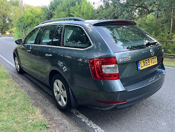 Used Skoda Octavia 2020 for sale - 75197198: Photo