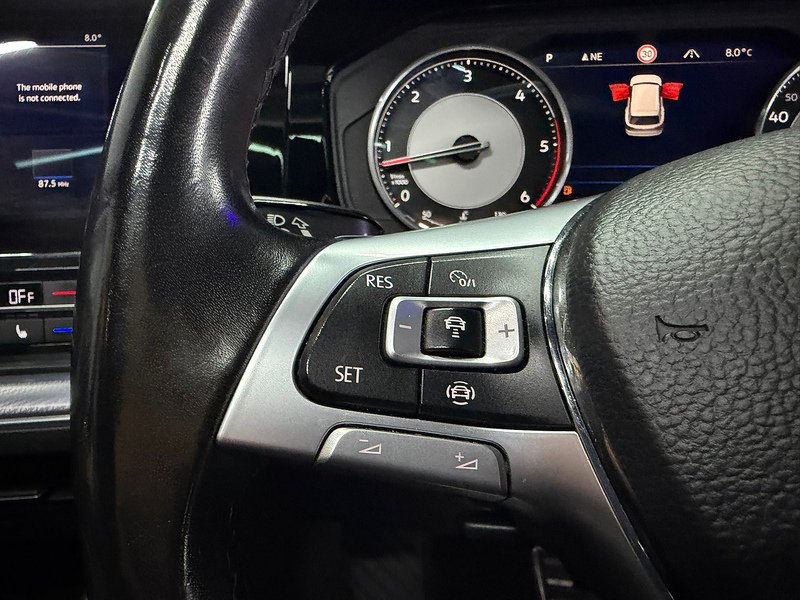 Used Volkswagen Touareg 2018 for sale - 77742442: Photo 32