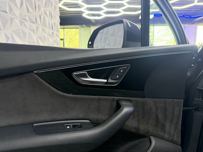Used Audi Q7 2019 for sale - 77941396: Photo 31