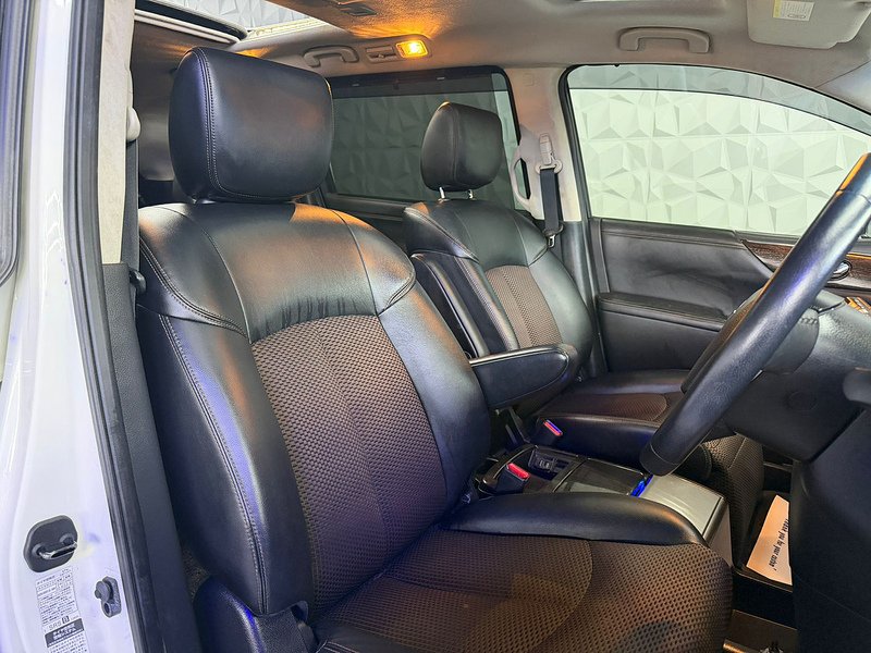 Used Nissan Elgrand for sale - 77103279: Photo 18