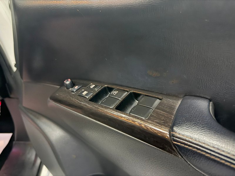 Used Nissan Elgrand for sale - 77103279: Photo 19