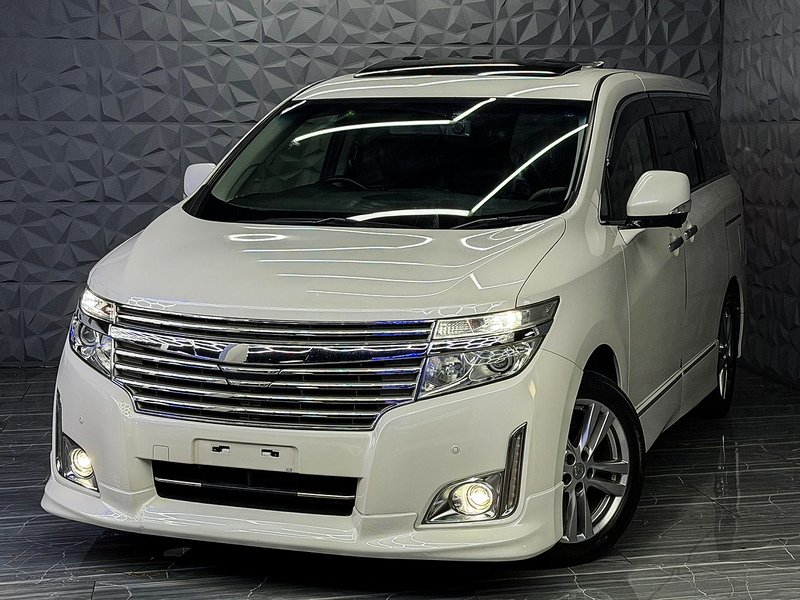 Used Nissan Elgrand for sale - 77103279: Photo 2