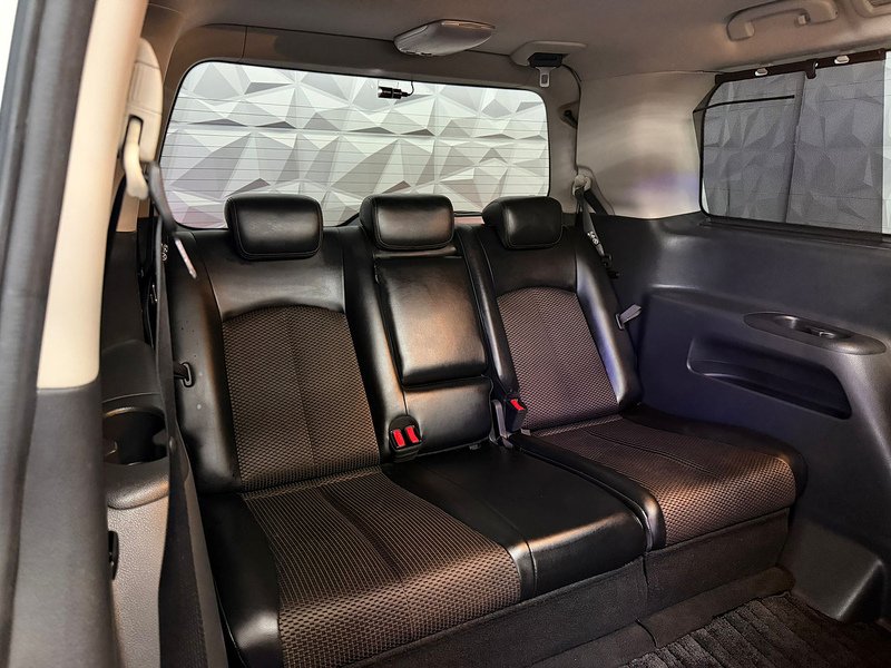 Used Nissan Elgrand for sale - 77103279: Photo 23