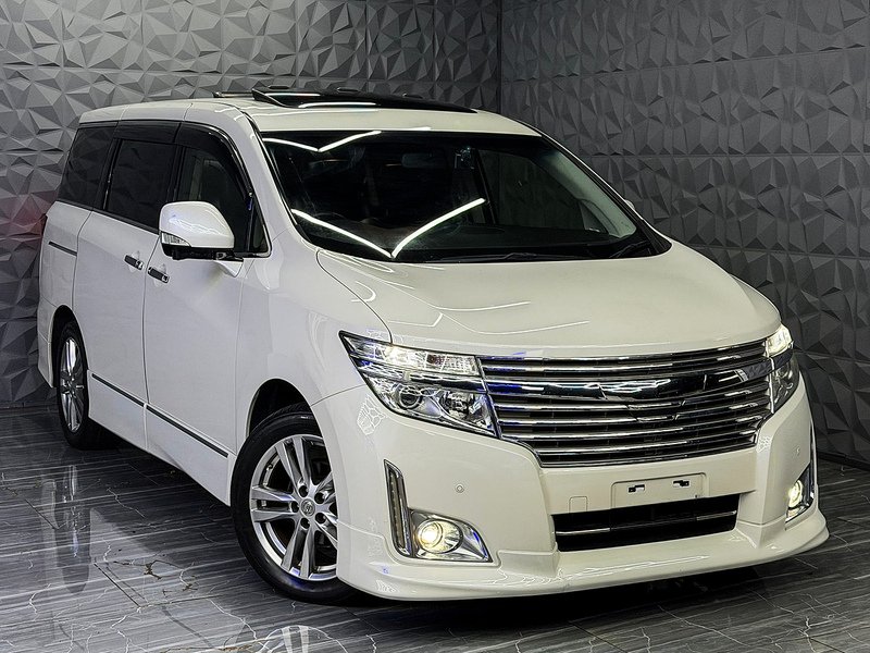 Used Nissan Elgrand for sale - 77103279: Photo 24