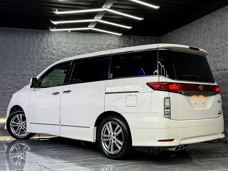 Used Nissan Elgrand for sale - 77103279: Photo 26