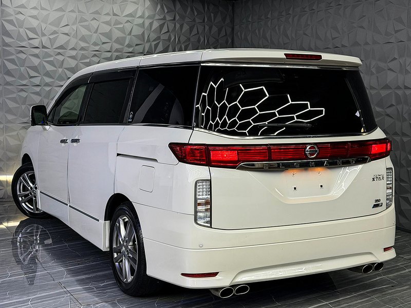 Used Nissan Elgrand for sale - 77103279: Photo 28