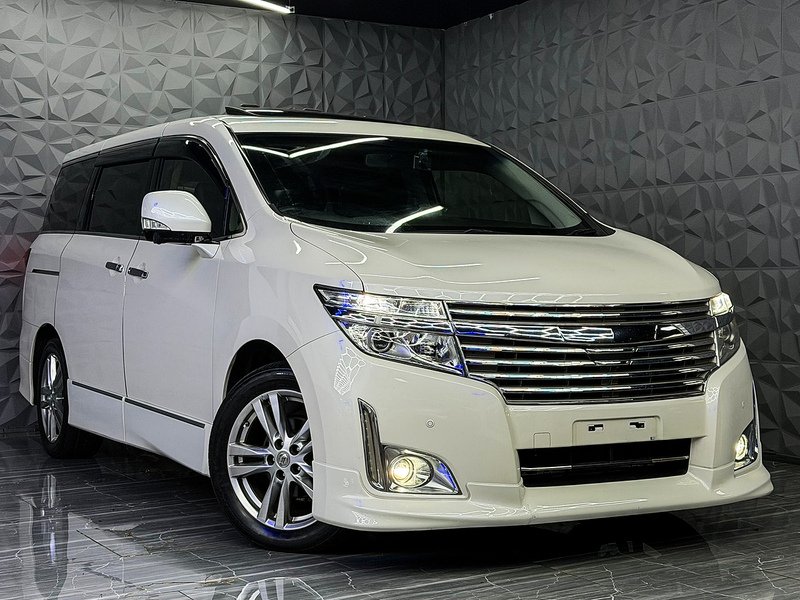 Used Nissan Elgrand for sale - 77103279: Photo 3