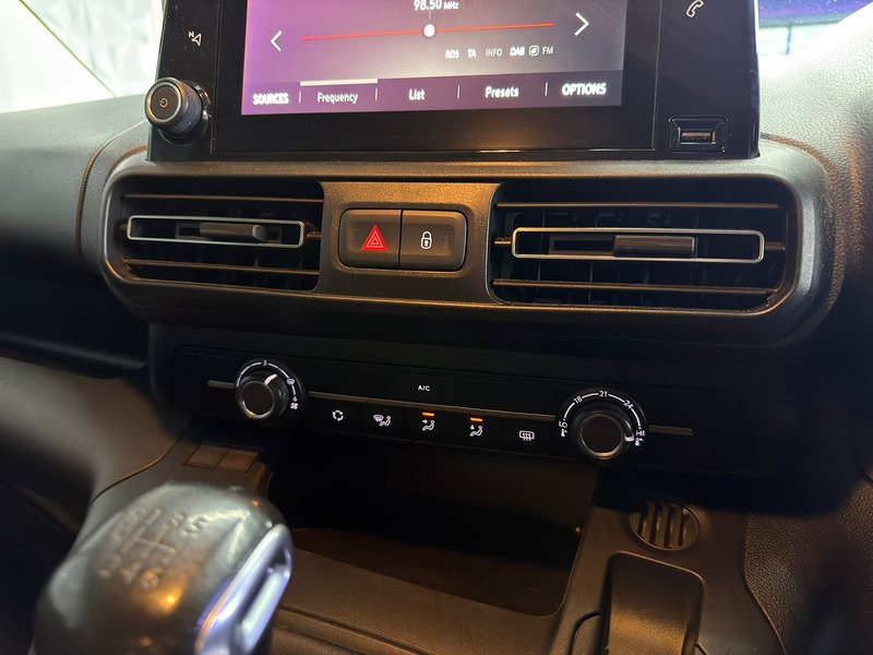 Used Vauxhall Combo Life 2020 for sale - 76891548: Photo 20