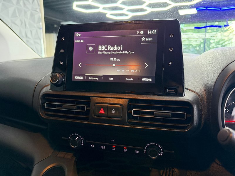 Used Vauxhall Combo Life 2020 for sale - 76891548: Photo 35