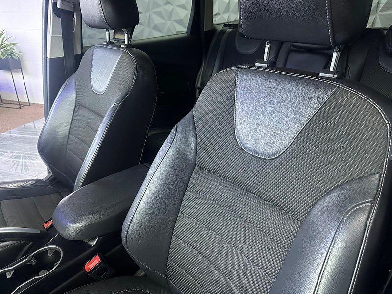 Used Ford Kuga 2015 for sale - 76853378: Photo 26