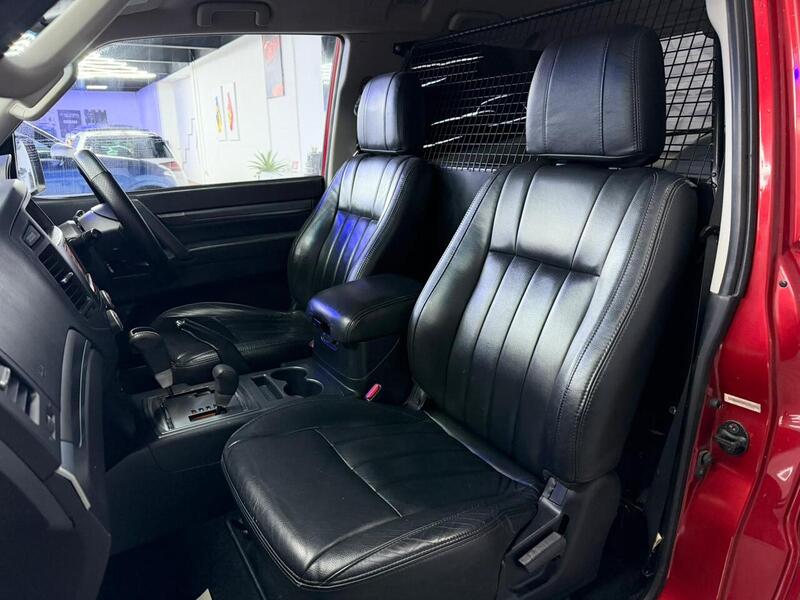 Used Mitsubishi Shogun 2010 for sale - 77195026: Photo 15