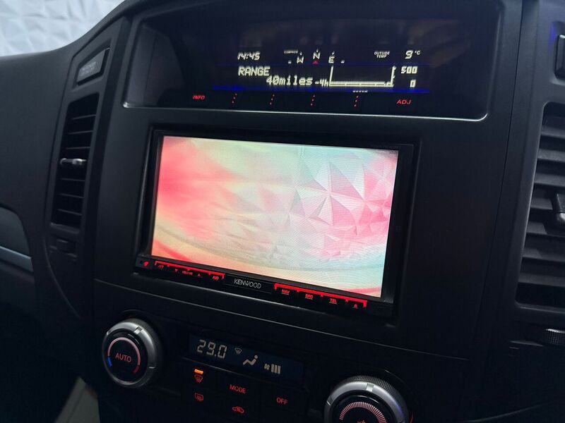 Used Mitsubishi Shogun 2010 for sale - 77195026: Photo 21