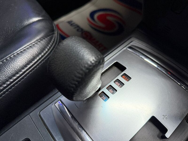 Used Mitsubishi Shogun 2010 for sale - 77195026: Photo 23