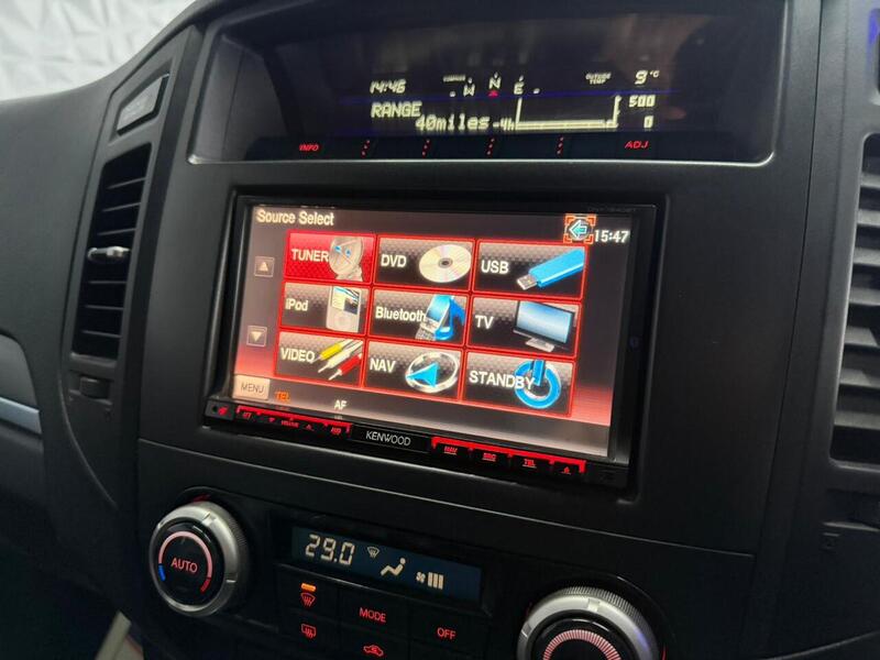 Used Mitsubishi Shogun 2010 for sale - 77195026: Photo 24