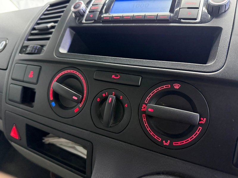 Used Volkswagen Transporter 2010 for sale - 76547348: Photo 32