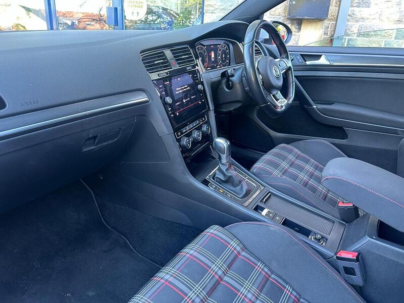 Used Volkswagen Golf 2019 for sale - 76547344: Photo 35