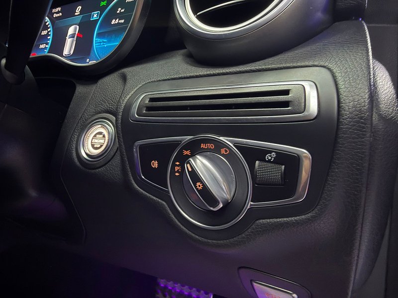 Used Mercedes-Benz C Class 2019 for sale - 77213098: Photo 32