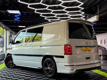 Used Volkswagen Transporter 2016 for sale - 79190226: Photo