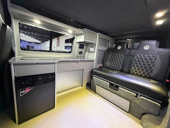 Used Volkswagen Transporter 2017 for sale - 79394826: Photo