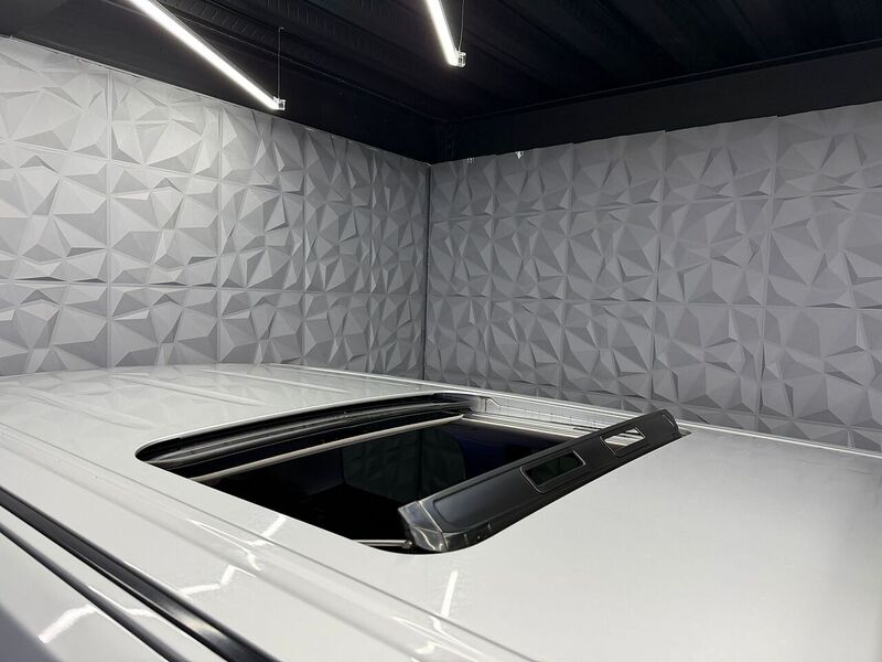 Used Nissan Elgrand for sale - 76896555: Photo 11