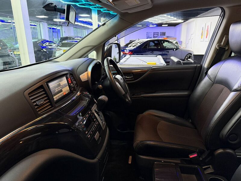 Used Nissan Elgrand for sale - 76896555: Photo 18
