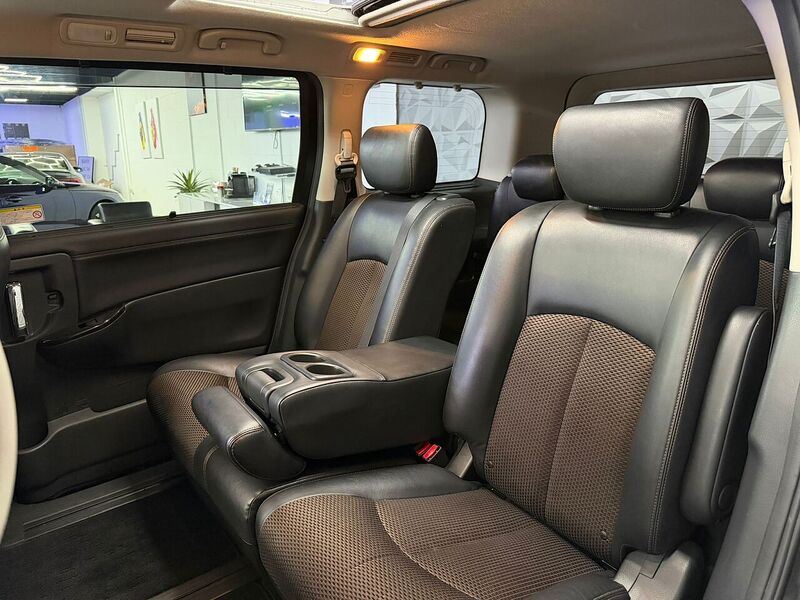 Used Nissan Elgrand for sale - 76896555: Photo 25