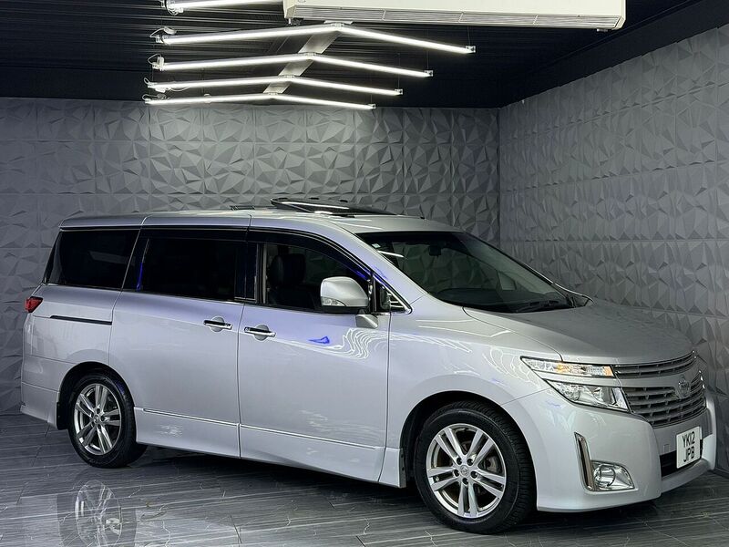 Used Nissan Elgrand for sale - 76896555: Photo 33