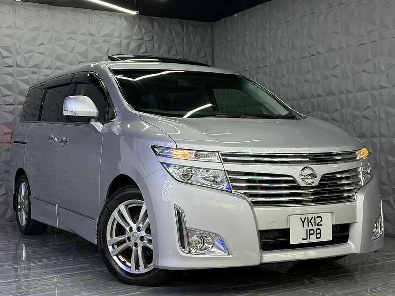 Used Nissan Elgrand for sale - 76896555: Photo 36