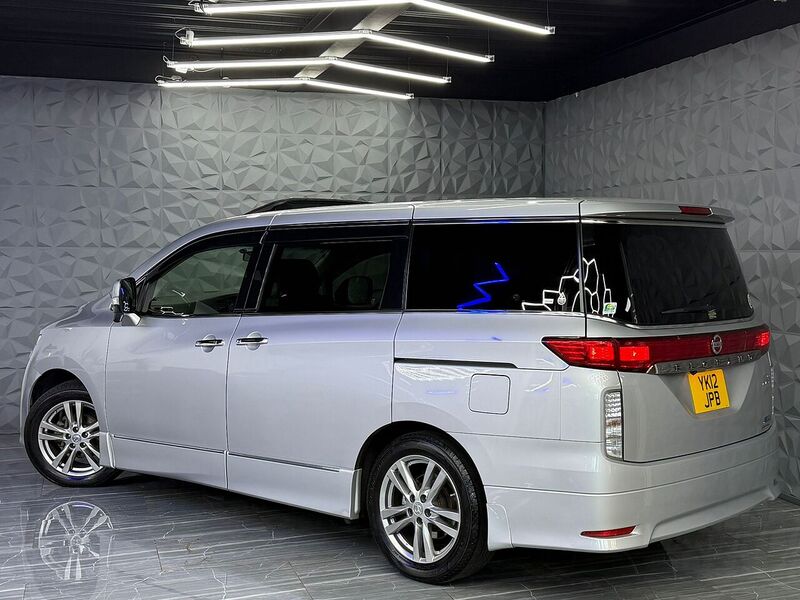 Used Nissan Elgrand for sale - 76896555: Photo 38
