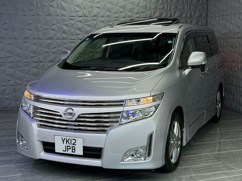 Used Nissan Elgrand for sale - 76896555: Photo 5