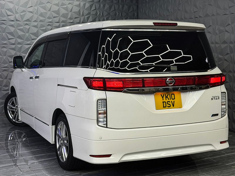 Used Nissan Elgrand 2026 for sale - 77391645: Photo 10