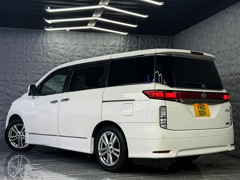 Used Nissan Elgrand 2026 for sale - 77391645: Photo 11