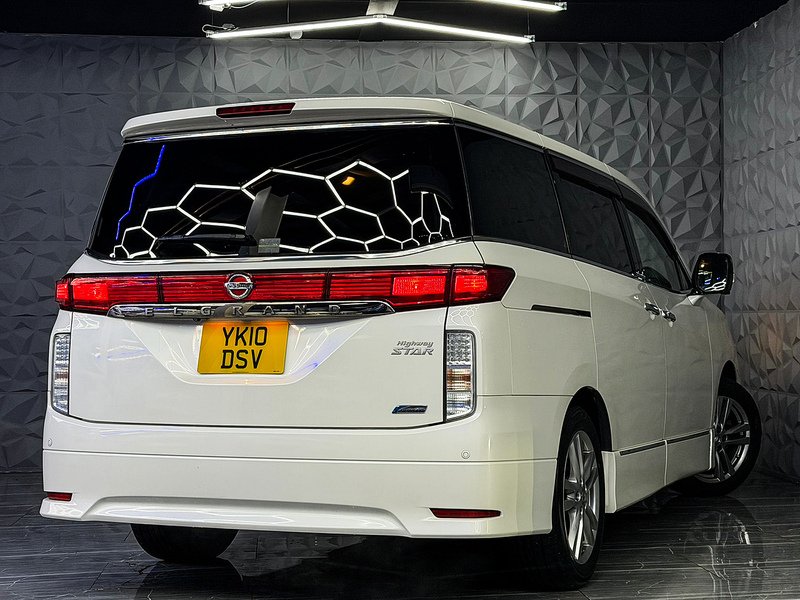 Used Nissan Elgrand 2026 for sale - 77391645: Photo 13