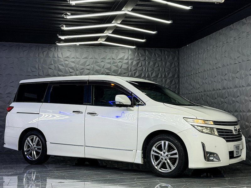 Used Nissan Elgrand 2026 for sale - 77391645: Photo 4