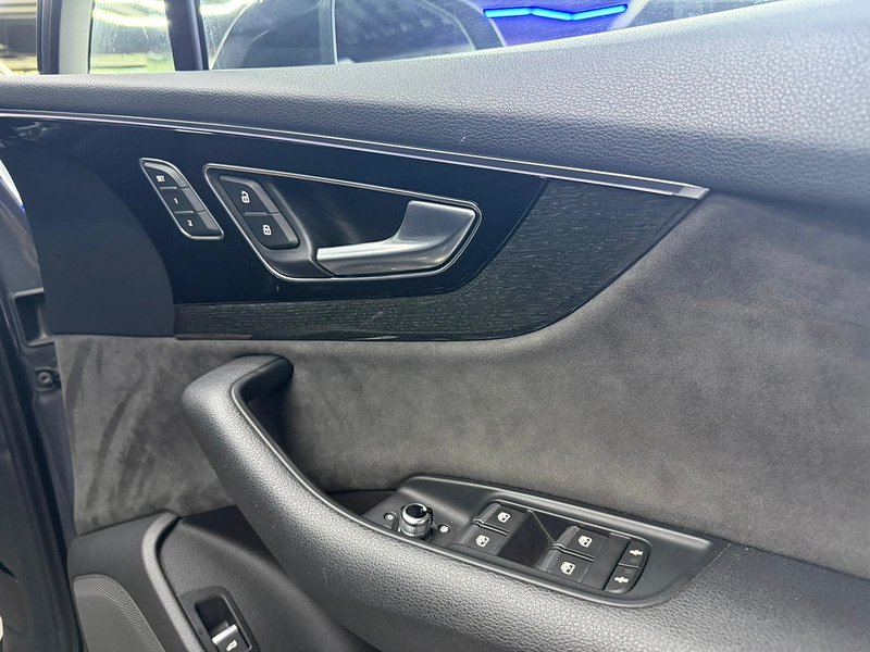 Used Audi Q7 2018 for sale - 77941400: Photo 33