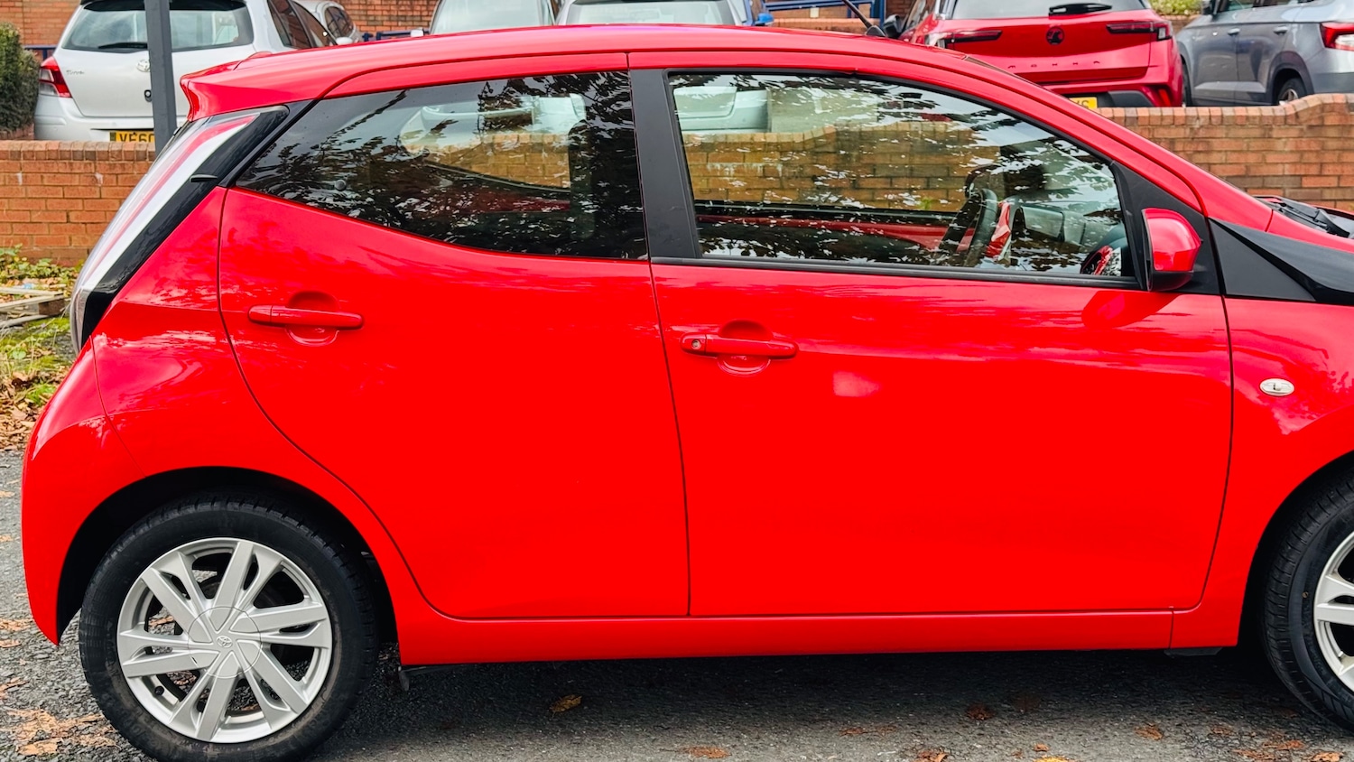 Used Toyota AYGO 2016 for sale - 76373342: Photo 13