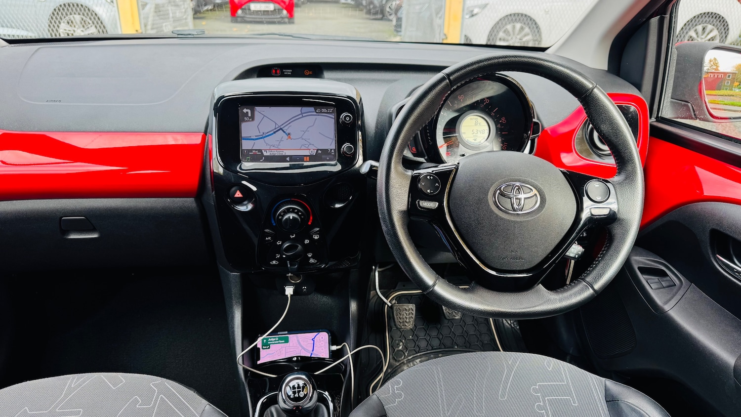 Used Toyota AYGO 2016 for sale - 76373342: Photo 24