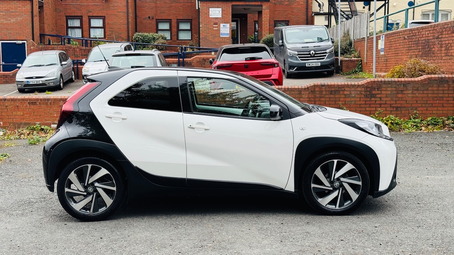 Used Toyota Aygo X 2023 for sale - 76229708: Photo 10