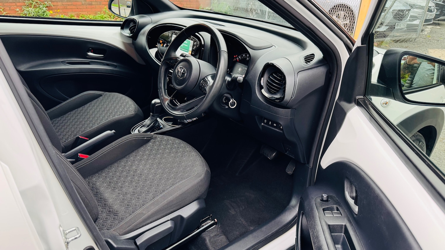 Used Toyota Aygo X 2023 for sale - 76229708: Photo 17