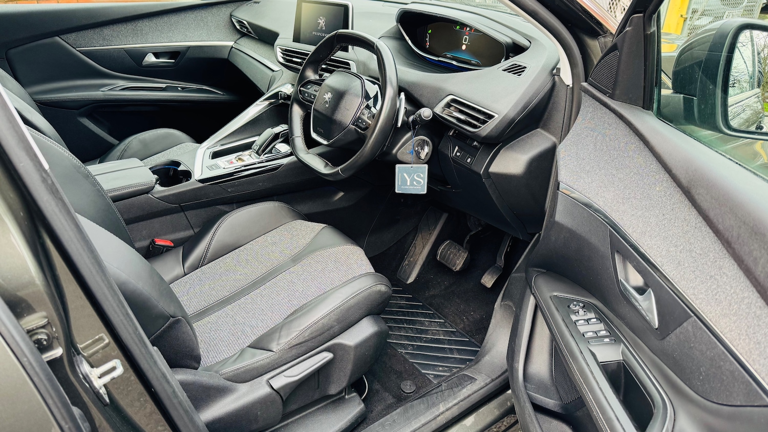 Used Peugeot 3008 2017 for sale - 77307762: Photo 14